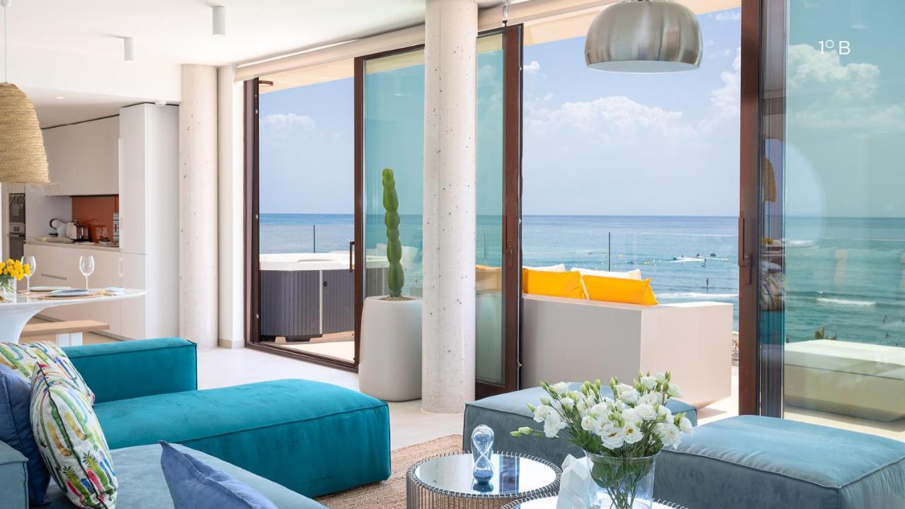 Higueron Rental Beach Club Suites بينالماذينا المظهر الخارجي الصورة